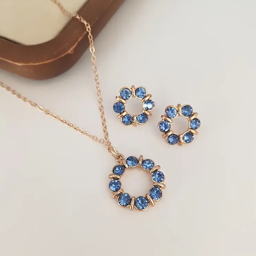 NEW| Women’s 3piece Vibrant Blue Gold-Toned Necklace Pendant & Earrings